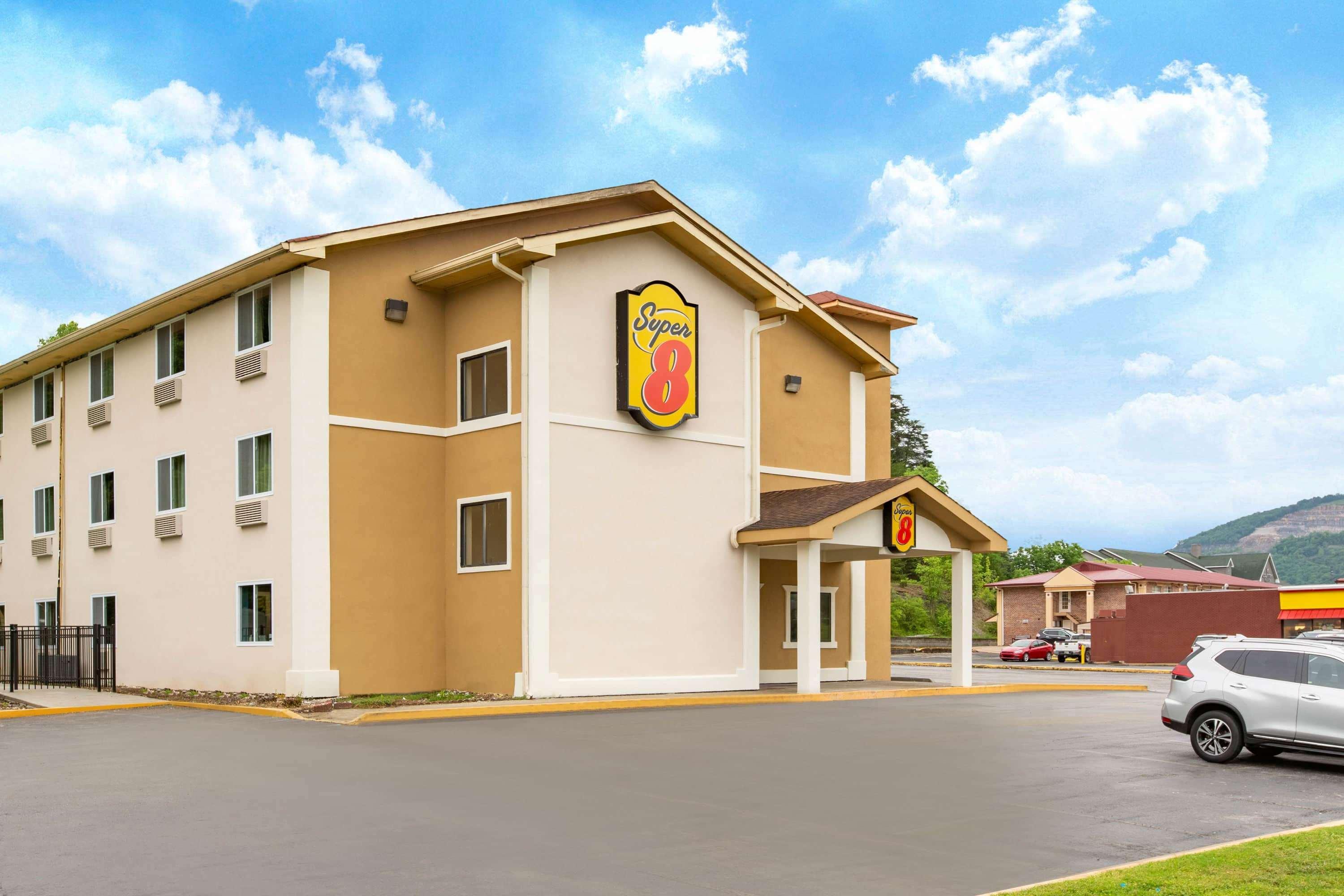 Super 8 by Wyndham Chattanooga Lookout Mountain TN Bagian luar foto